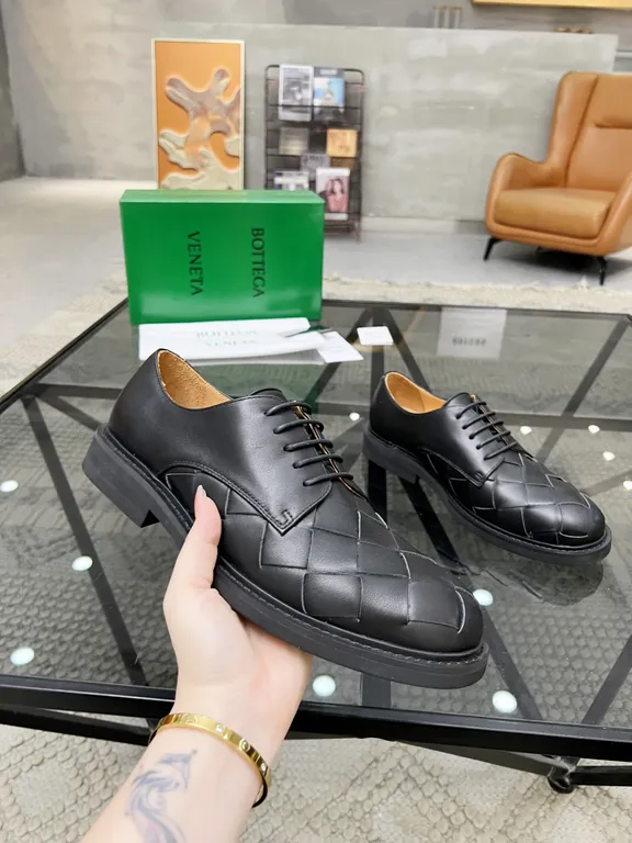 Bottega Veneta Shoe 